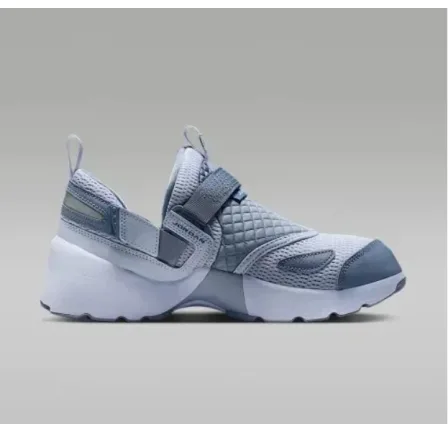 Кросівки жіночі Wmns Jordan Trunner Lx Triple HQ2164-010