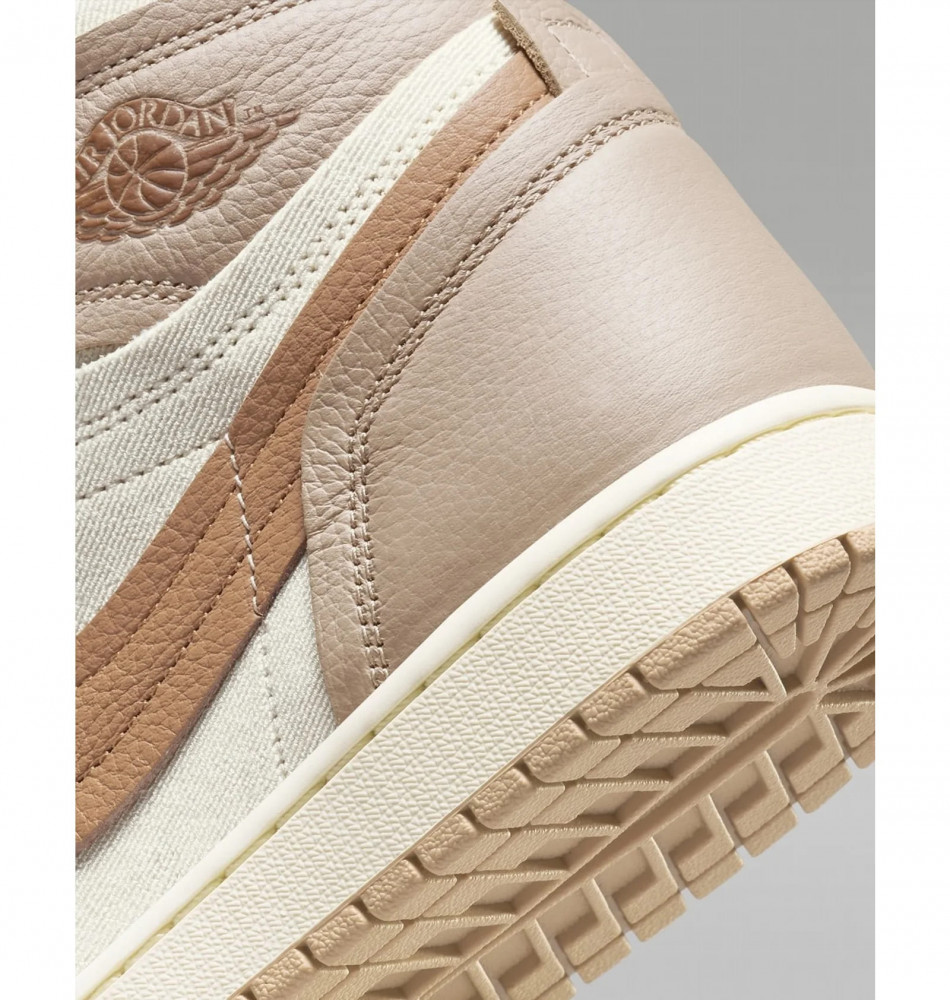 Кросівки жіночі Air Jordan Wmns 1 High Mm FB9891-200_image_7
