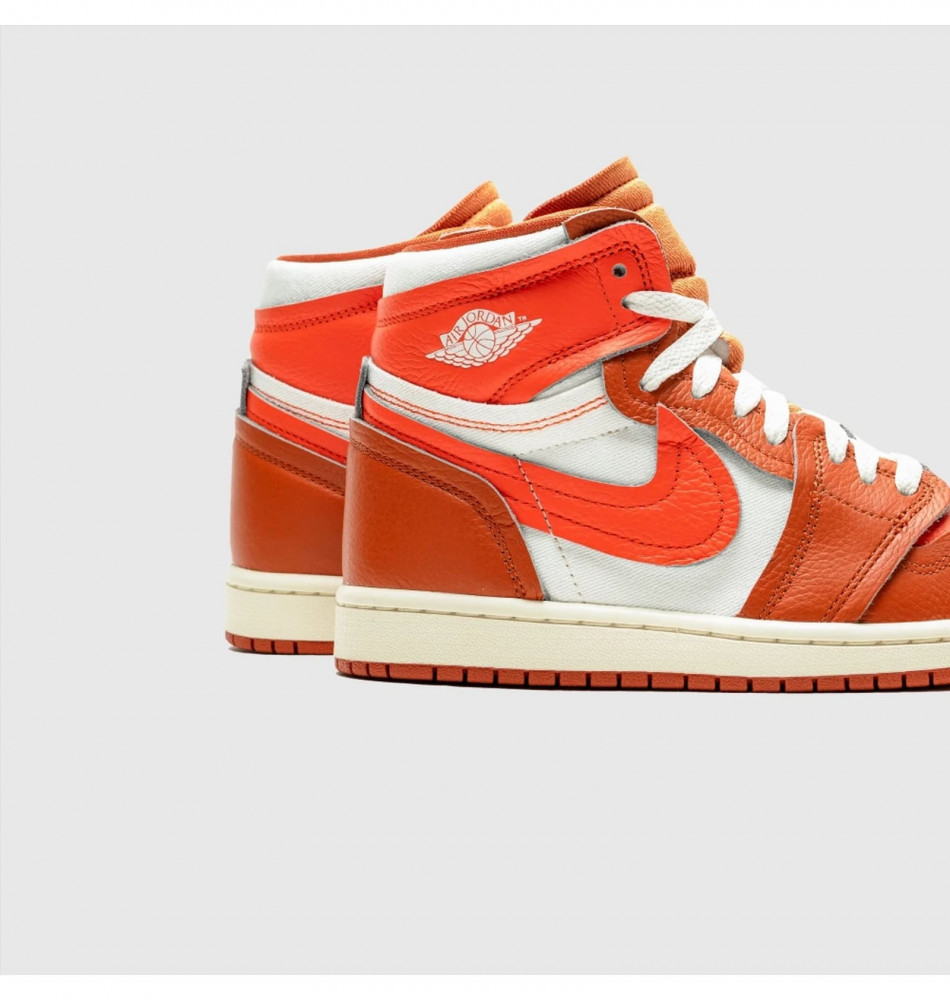 Кросівки жіночі Air Jordan Wmns 1 High Mm FB9891-800_image_6