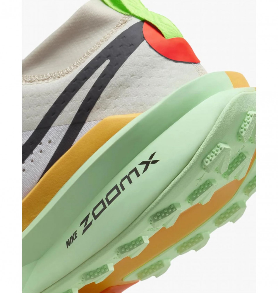 Кросівки чоловічі Nike Zegama 2 Trail Running FD5190-100_image_7