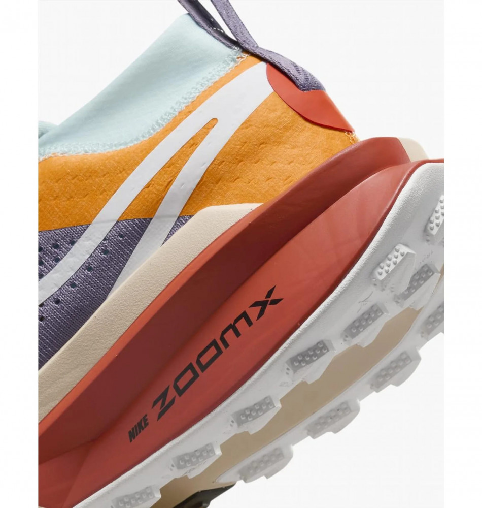Кросівки жіночі Nike Zegama 2 Trail Running FD5191-502_image_7