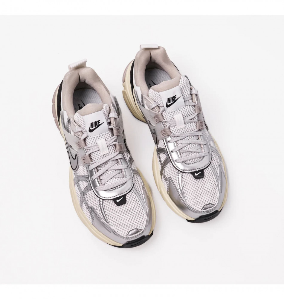 Чоловічі кросівки Nike V2K Run FD0736-001 FD0736-100_image_3