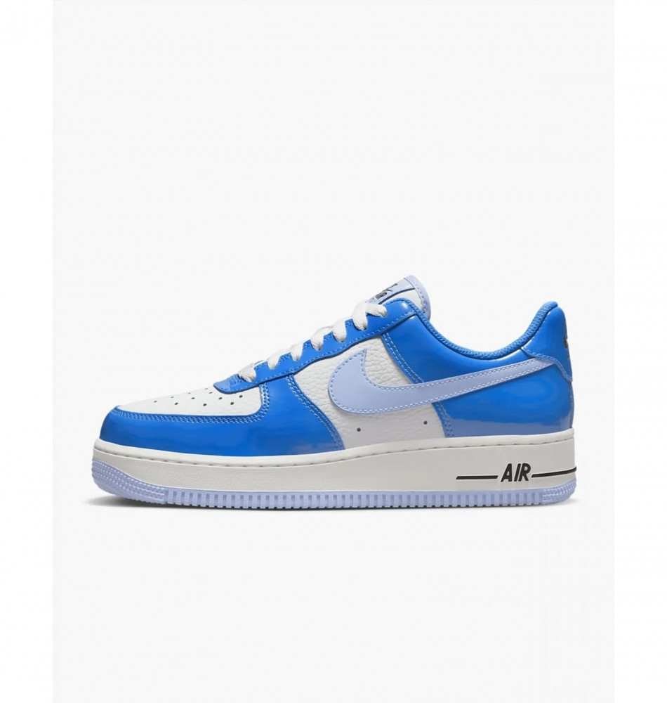Кросівки жіночі Nike Air Force 1 07 FJ4801-400