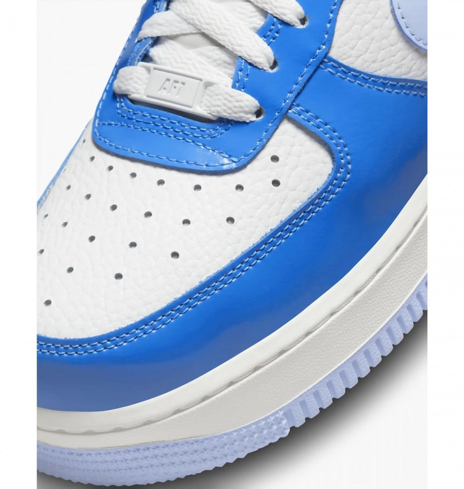 Кросівки жіночі Nike Air Force 1 07 FJ4801-400_image_8