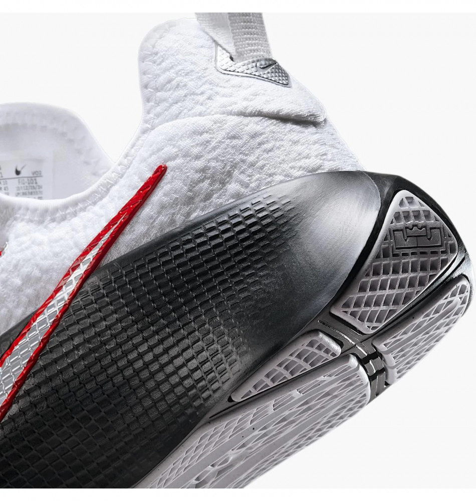 Кросівки чоловічі Nike Lebron Tr 1 FJ6151-101_image_6