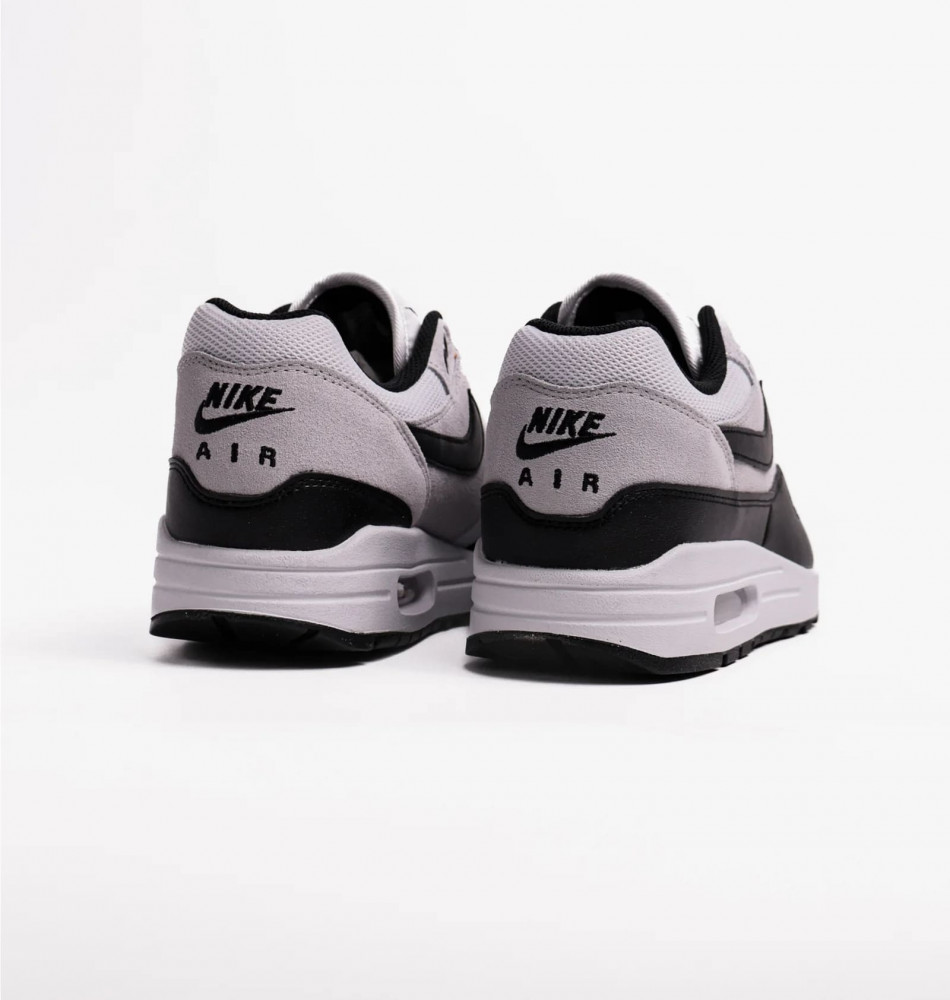Кросівки чоловічі Nike Air Max 1 Essential FZ5808-102_image_3