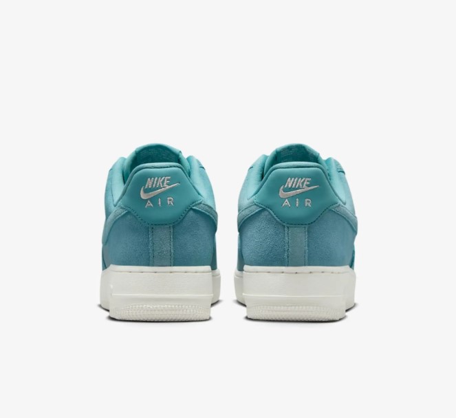 Жіночі кросівки Nike W Air Force 1 07 HJ5336-400_image_6