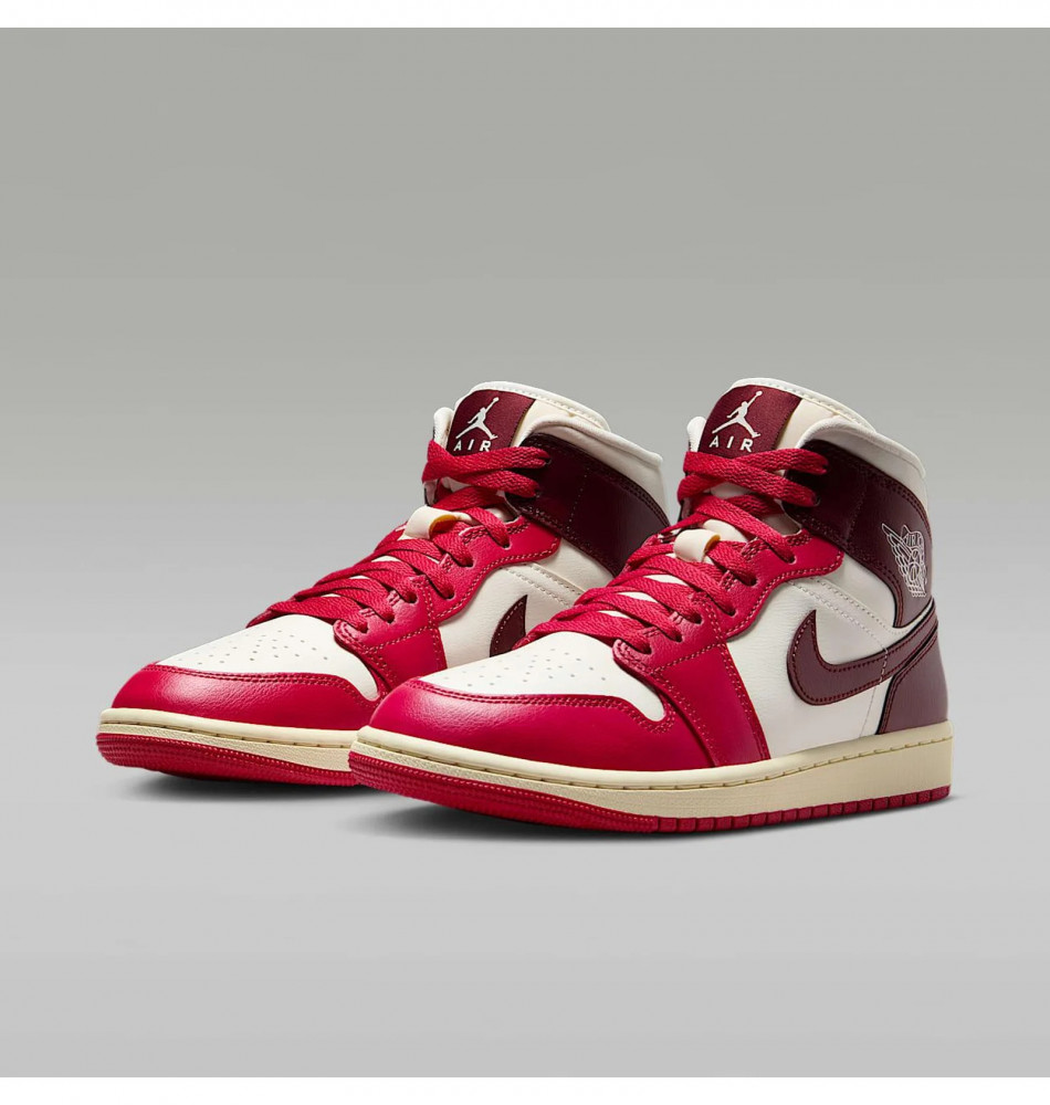 Жіночі кросівки Nike Air Jordan 1 Mid BQ6472-119_image_4