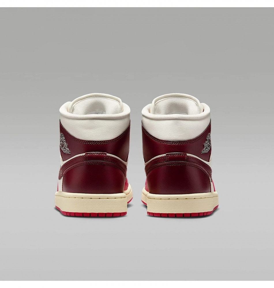 Жіночі кросівки Nike Air Jordan 1 Mid BQ6472-119_image_7