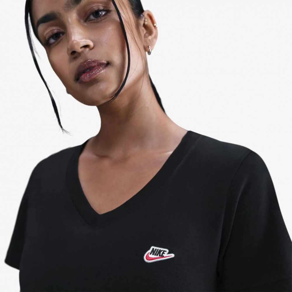 Жіноча футболка Nike Sportswear DZ4682-010_image_3