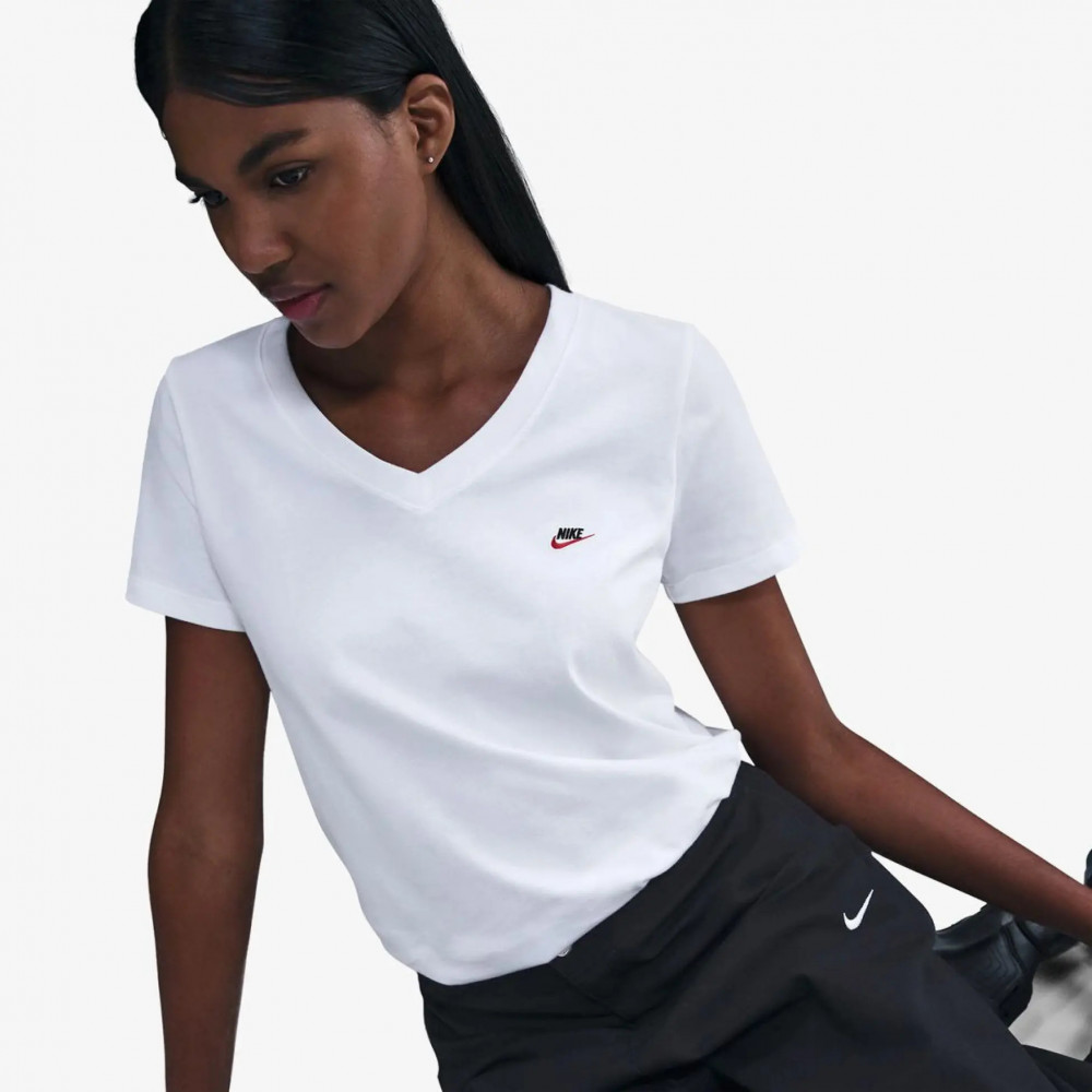 Жіноча футболка Nike Sportswear DZ4682-100_image_3