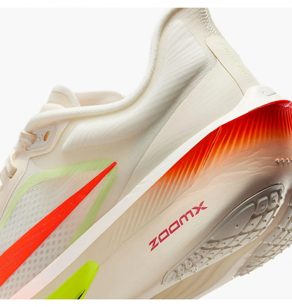 Кросівки жіночі Nike Zoom Fly 6 FN8455-105_image_8