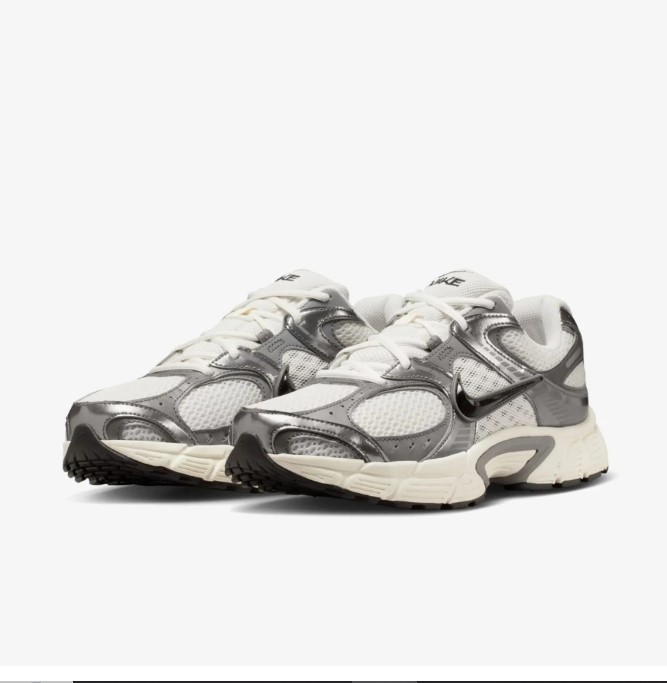 Чоловічі кросівки Nike V5 Rnr HJ5228-009_image_5