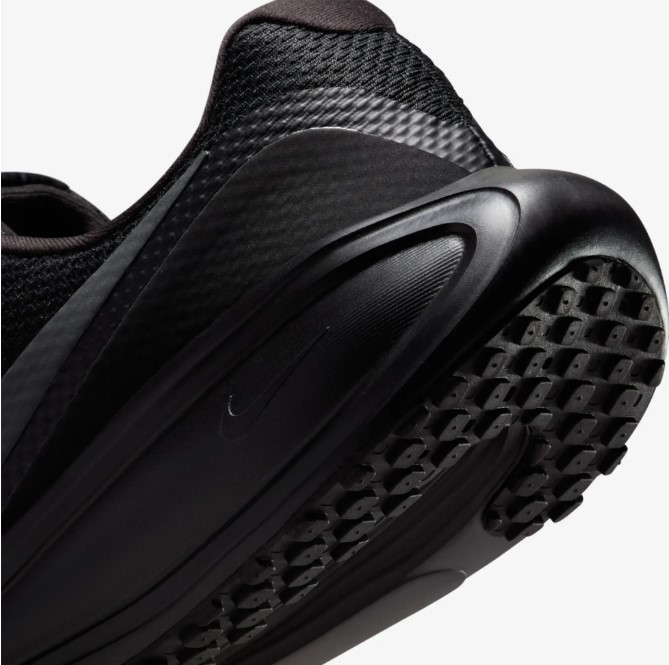 Чоловічі кросівки Nike Revolution 8 HJ9198-002_image_5