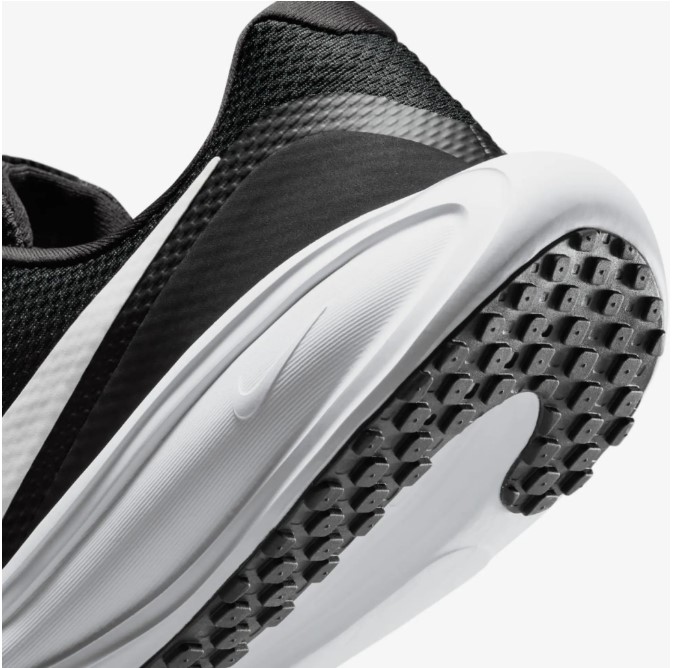 Чоловічі кросівки Nike Revolution 8 HJ9198-003_image_4