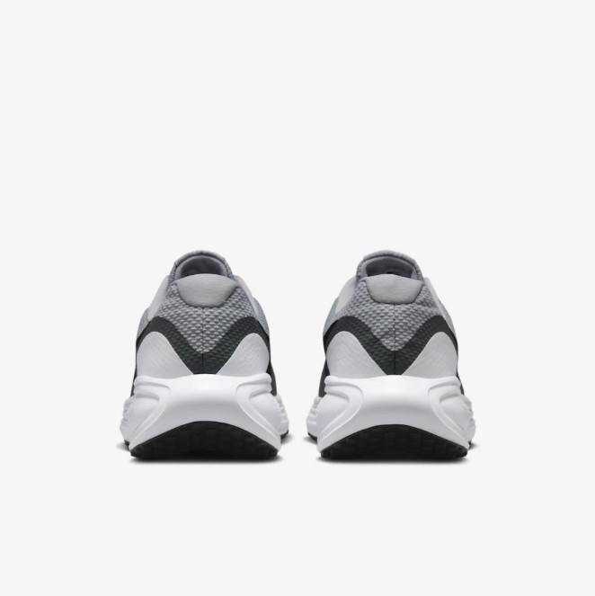 Чоловічі кросівки Nike Revolution 8 HJ9198-004_image_7