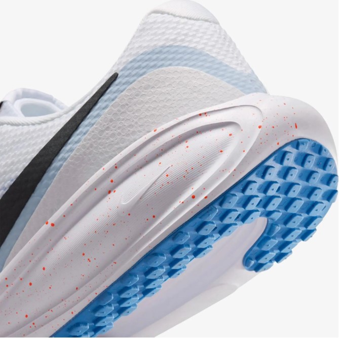 Чоловічі кросівки Nike Revolution 8 HJ9198-108_image_8
