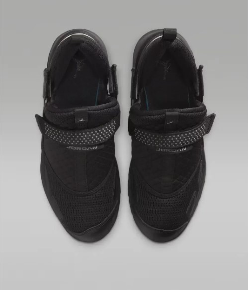 Кросівки жіночі Wmns Jordan Trunner Lx Triple HQ2164-001