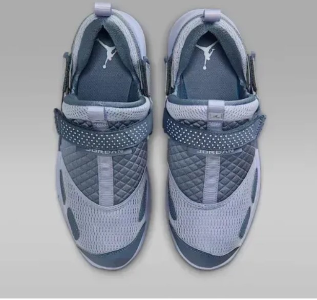 Кросівки жіночі Wmns Jordan Trunner Lx Triple HQ2164-010
