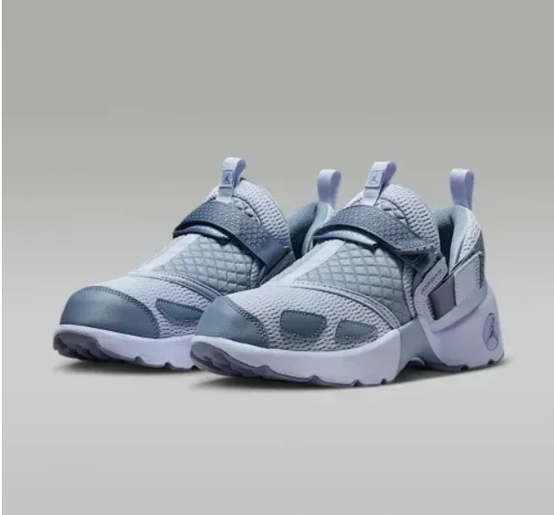 Кросівки жіночі Wmns Jordan Trunner Lx Triple HQ2164-010_image_5