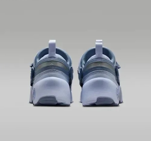 Кросівки жіночі Wmns Jordan Trunner Lx Triple HQ2164-010_image_7