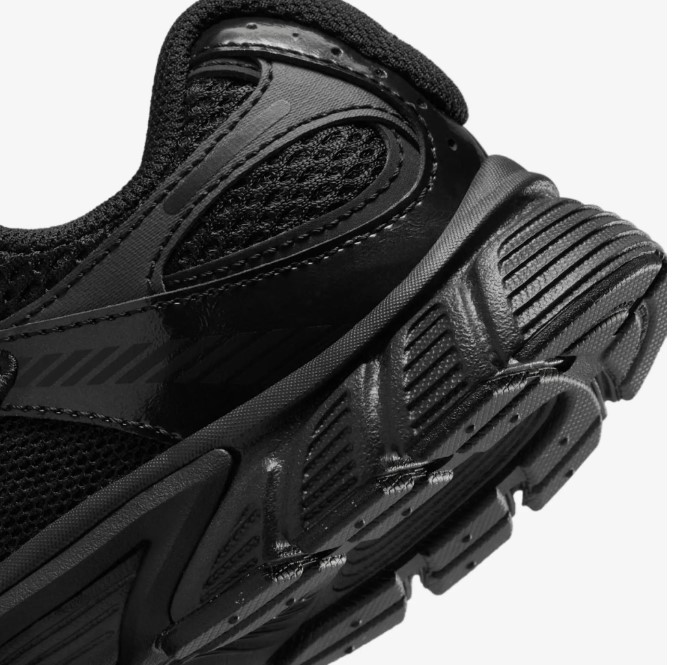 Дитячі кросівки Nike V5 Rnr HQ6411-002_image_5