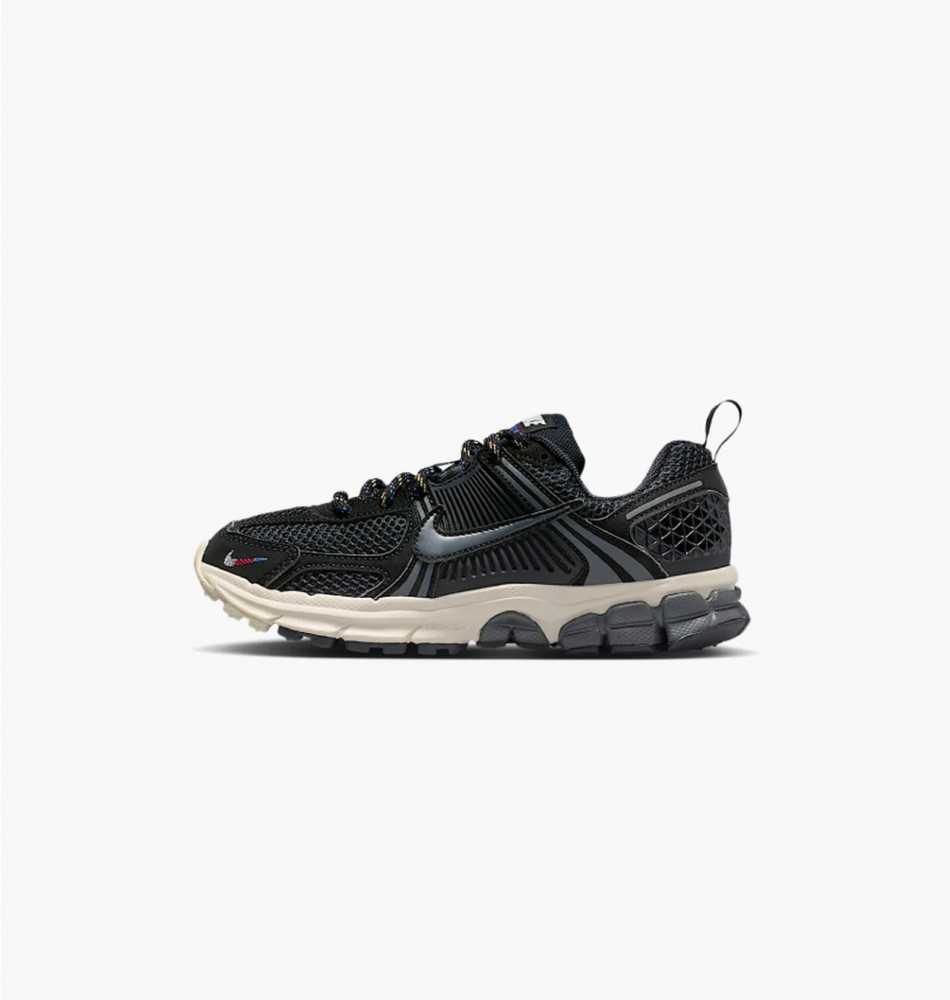 Кросівки Nike Vomero 5 IB5853-001_image_3