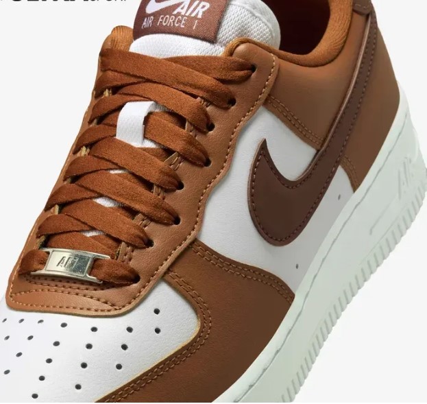Кросівки жіночі Nike Air Force 1 07 IM6364-200_image_7