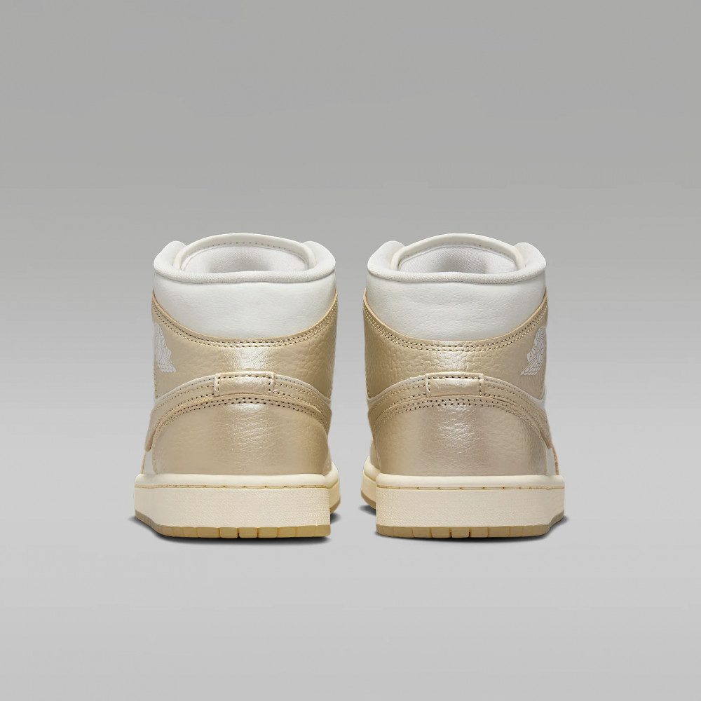 Кросівки жіночі Air Jordan 1 Mid Se HV5159-100_image_8