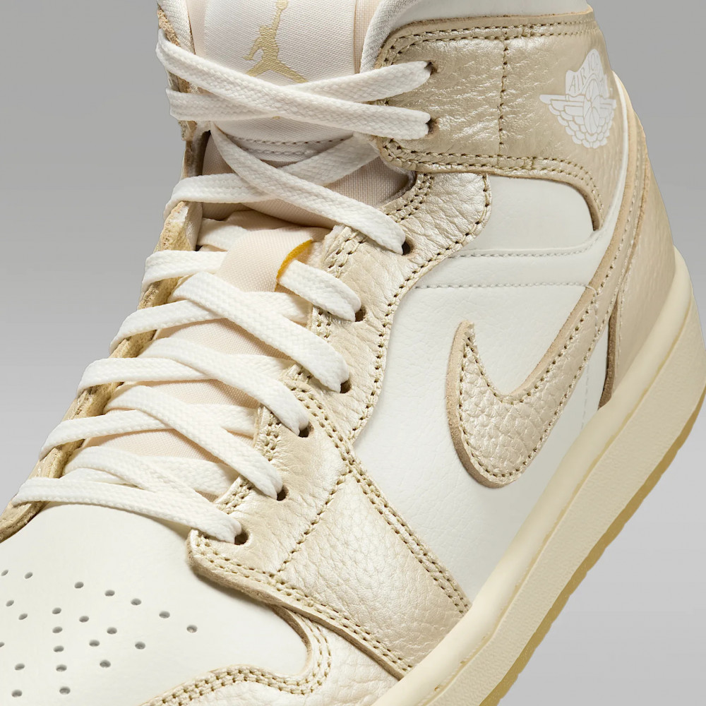 Кросівки жіночі Air Jordan 1 Mid Se HV5159-100_image_5