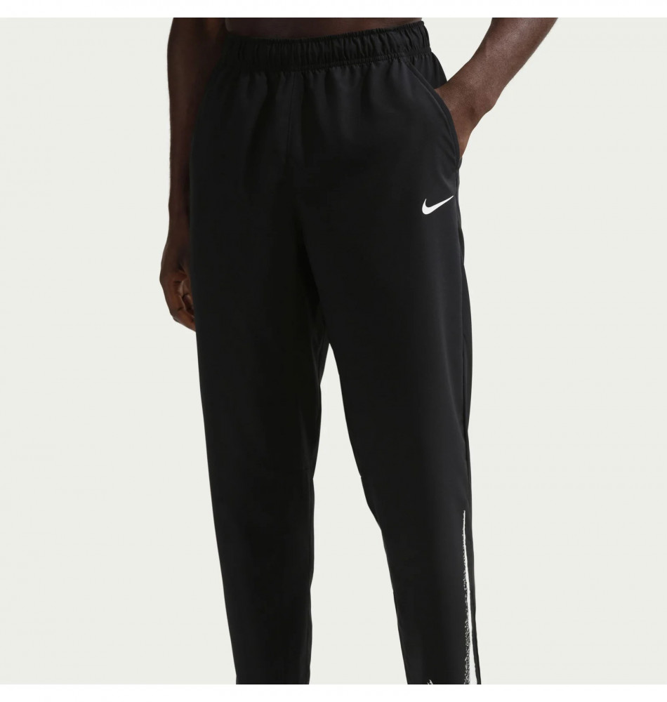 Чоловічі штани Nike Dri-Fit Foam IF2201-010