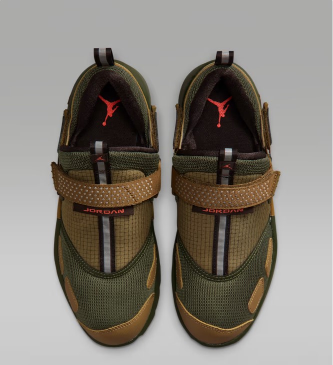 Жіночі кросівки Jordan Trunner LX IO4190-300