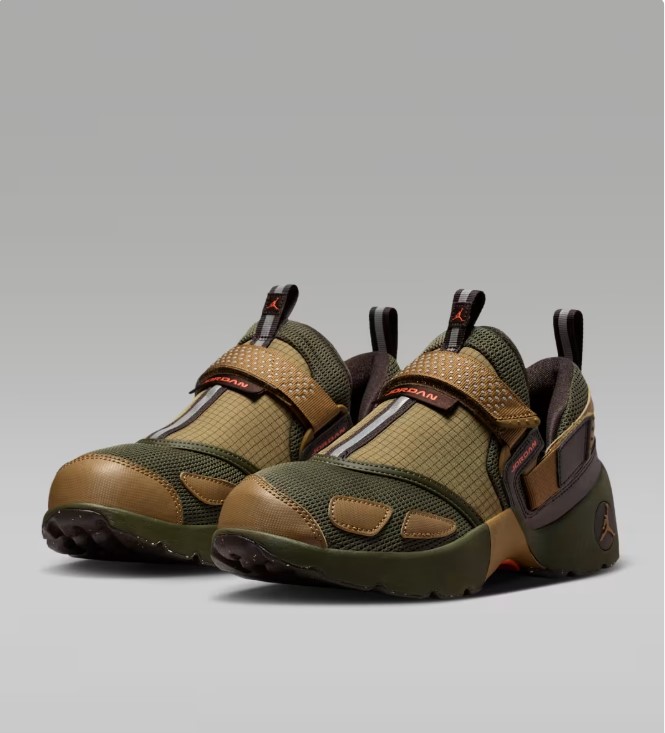 Жіночі кросівки Jordan Trunner LX IO4190-300_image_5