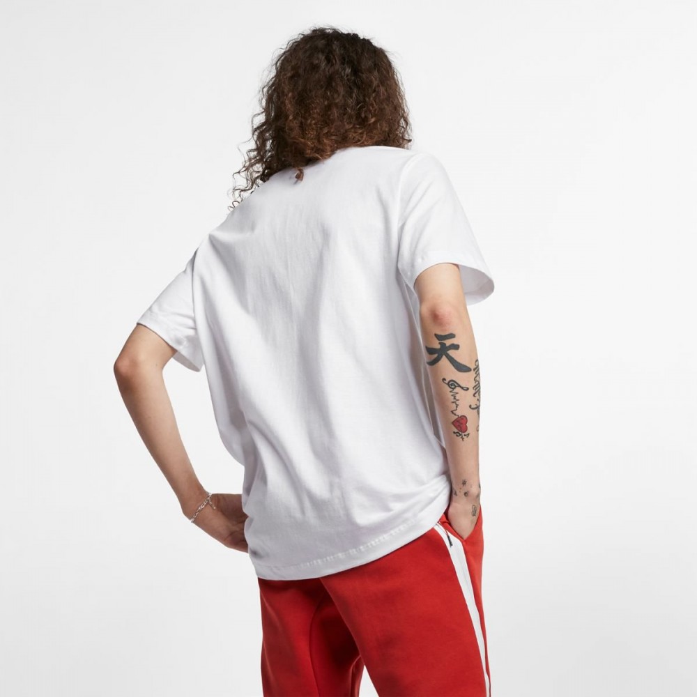 Футболка Nike M Nsw Club Tee AR4997-101