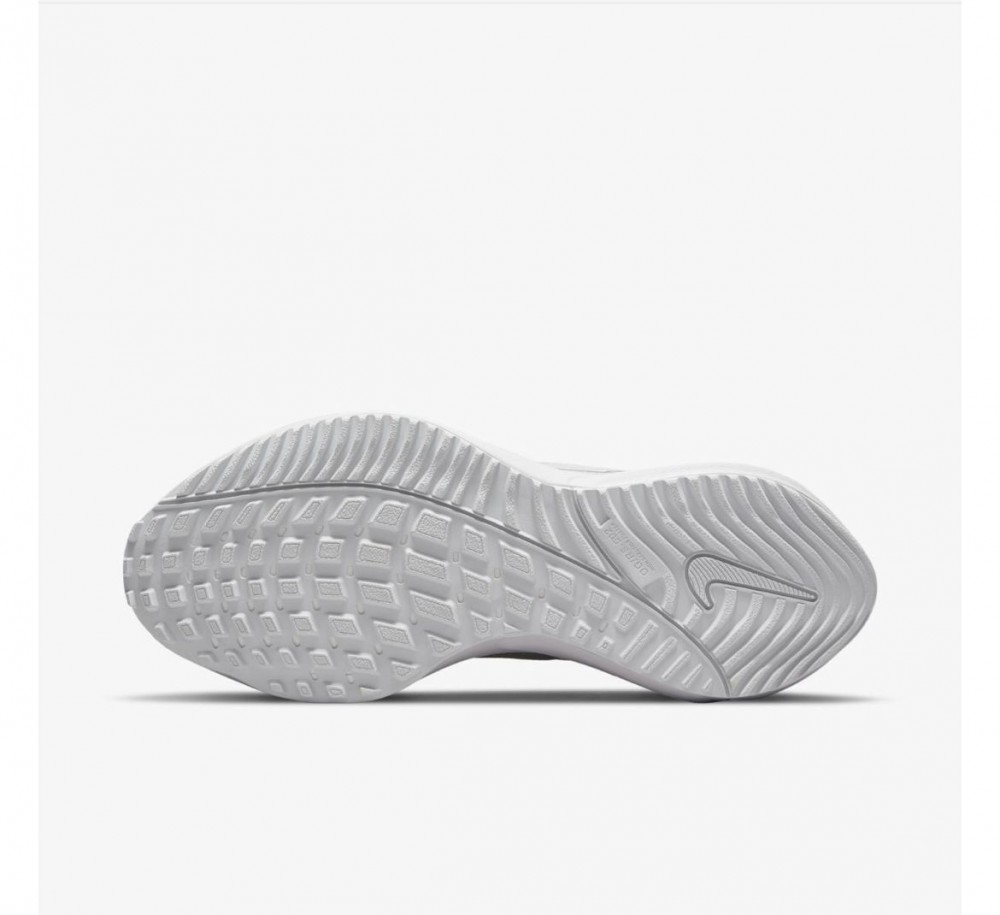 Кроссовки женские Nike Air Zoom Vomero 16 DA7698-600_image_8