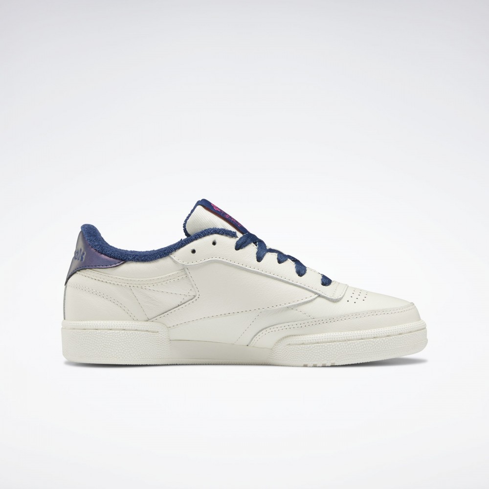 Жіночі кросівки Reebok Classic Leather GX1129_image_4
