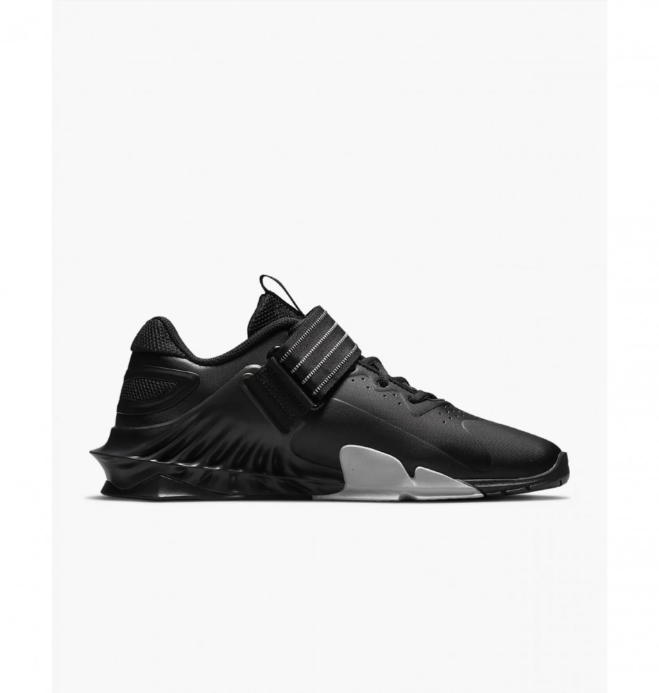 Чоловічі штангетки Nike Savaleos CV5708-010