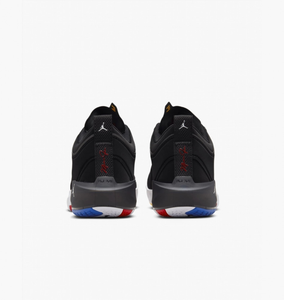 Кросівки унісекс Air Jordan Air Xxxvii Low DQ4122-061_image_5
