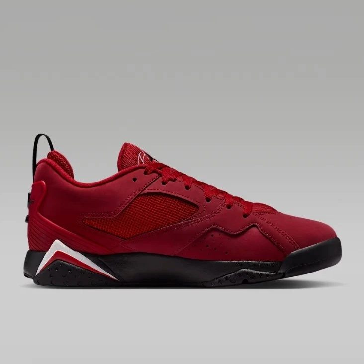 Чоловічі кросівки Nike Air Jordan MVP 92 HQ3950-600