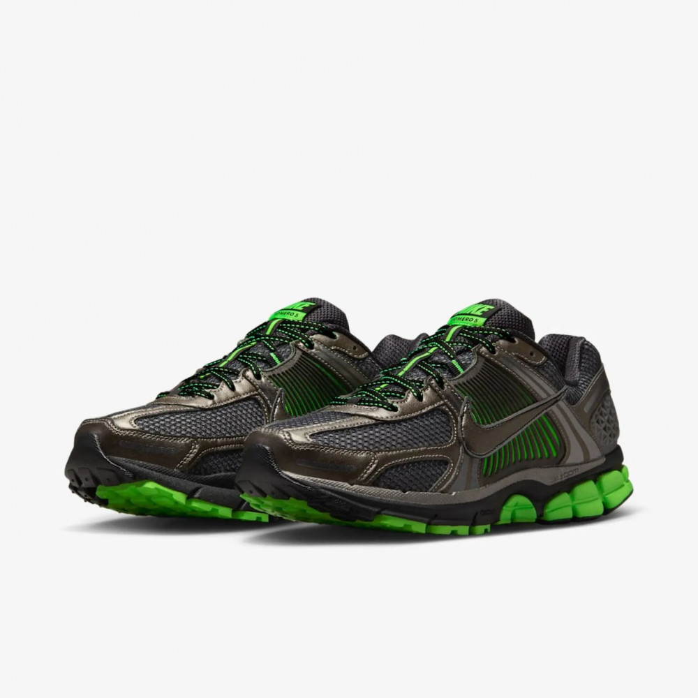 Кросівки Nike Zoom Vomero 5 IB2988-001_image_4
