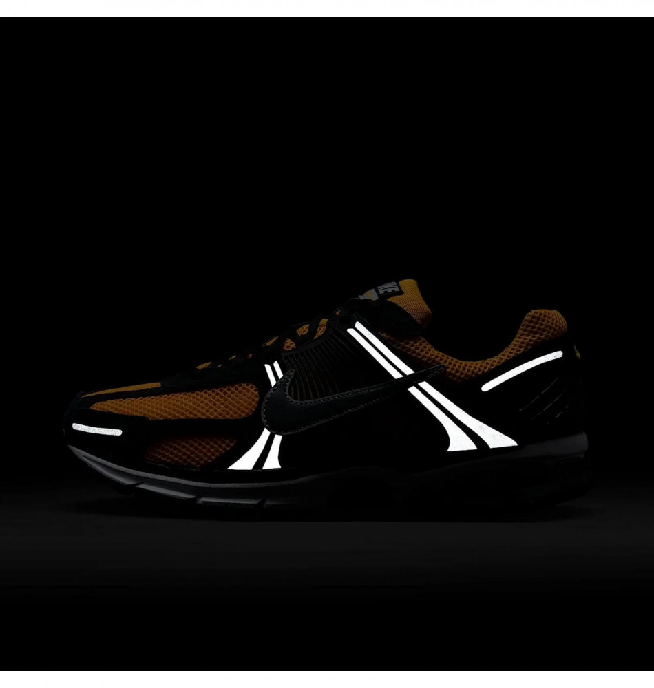 Кросівки чоловічі Nike Zoom Vomero 5 IF6211-700_image_3