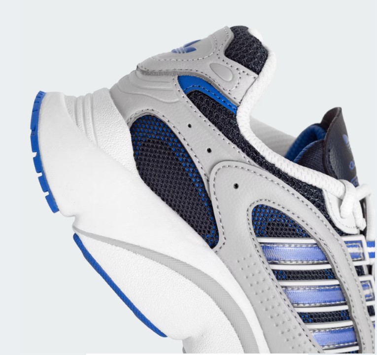 Кросівки чоловічі Adidas Ozmillen IH0874
