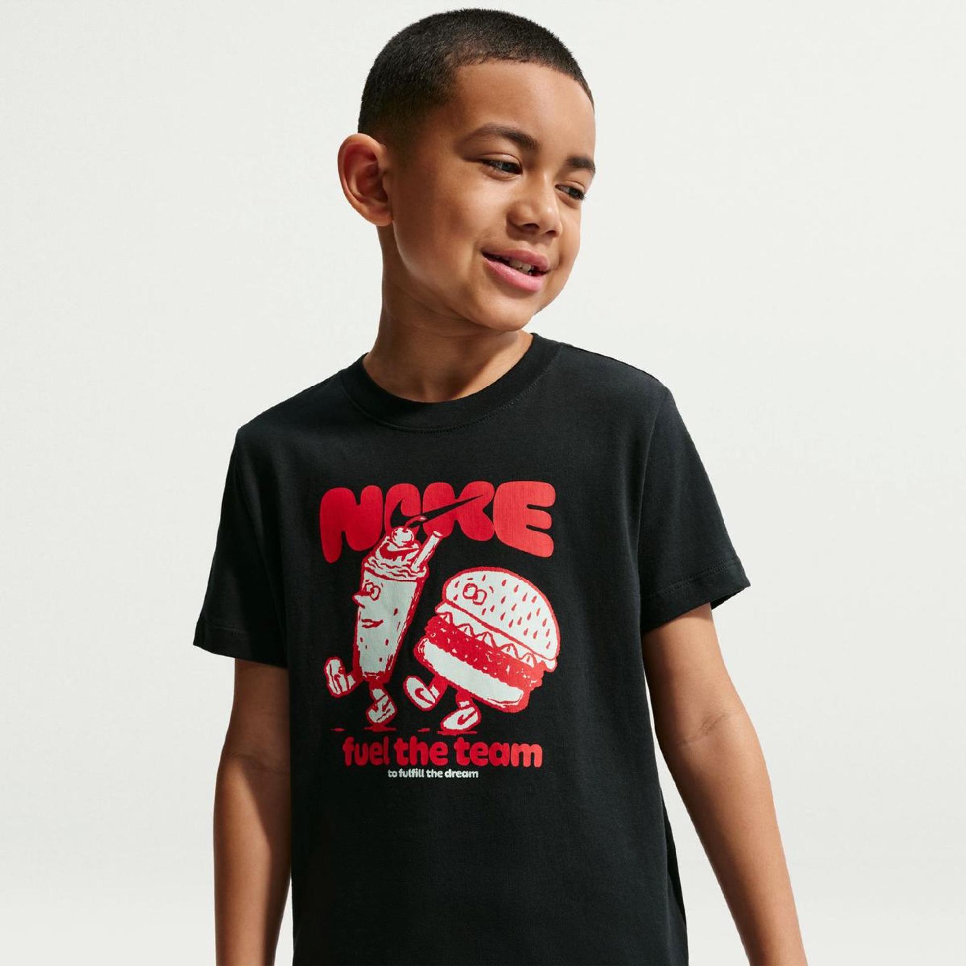 Дитяча футболка NIKE K NSW TEE FEEL THE TEAM IO2000-010