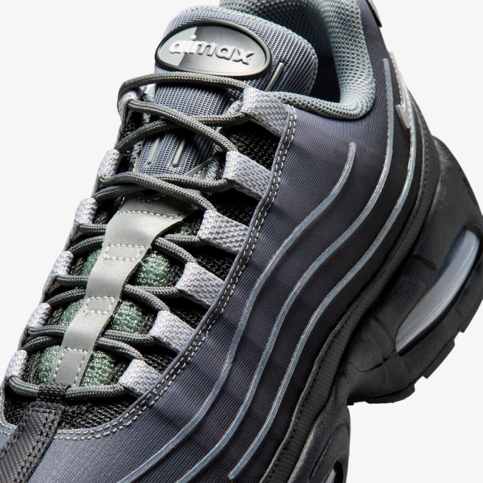 Чоловічі кросівки NIKE AIR MAX 95 BB TECH IH7853-001_image_7