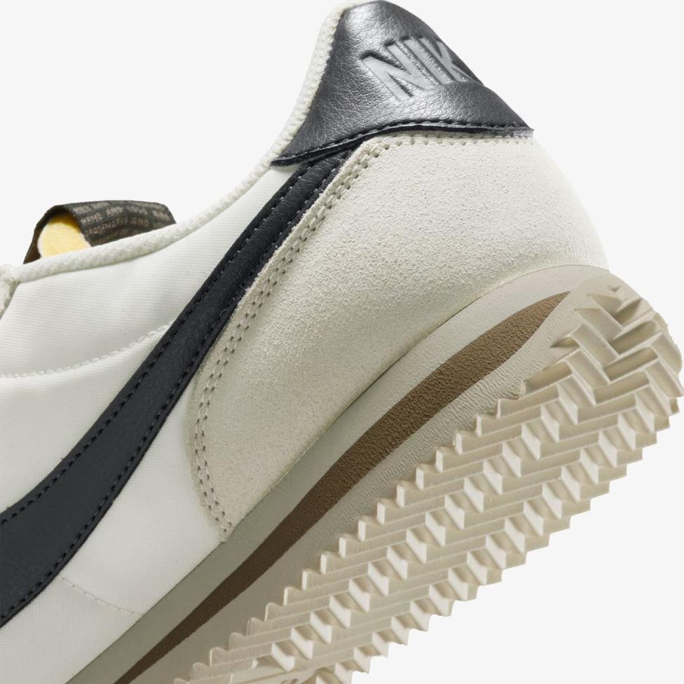 Жіночі кросівки NIKE WMNS CORTEZ IU7556-030_image_8