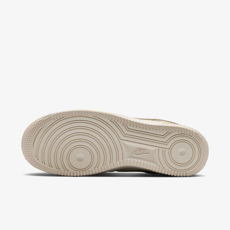 Жіночі кросівки NIKE W AIR FORCE 1 RETRO PRM IR0871-100