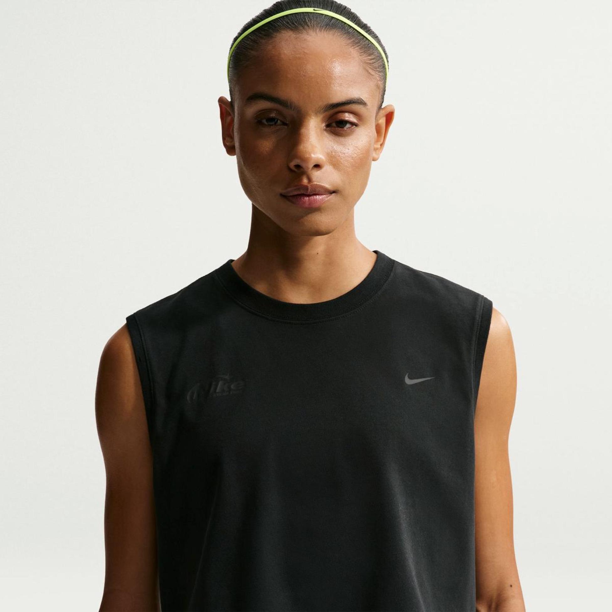 Жіноча футболка NIKE W NKDF MOVE SL SWFT BTRFLY TEE IM0631-010