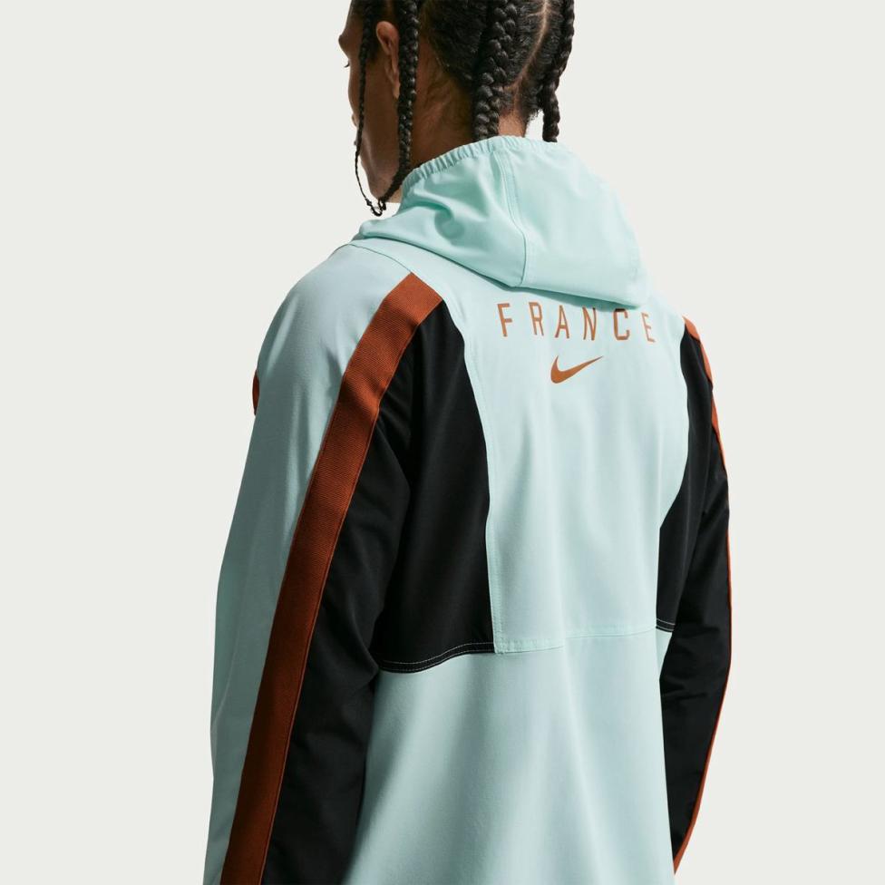 Чоловіча вiтровка NIKE FFF M NK DF ENERGY JKT W IH1875-393