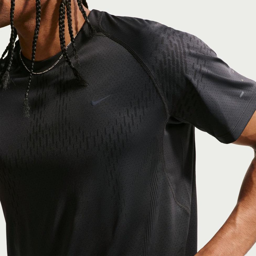 Мужская футболка NIKE M NK DFADV STRIDE NVLTY SS TOP IF2088-010_image_3
