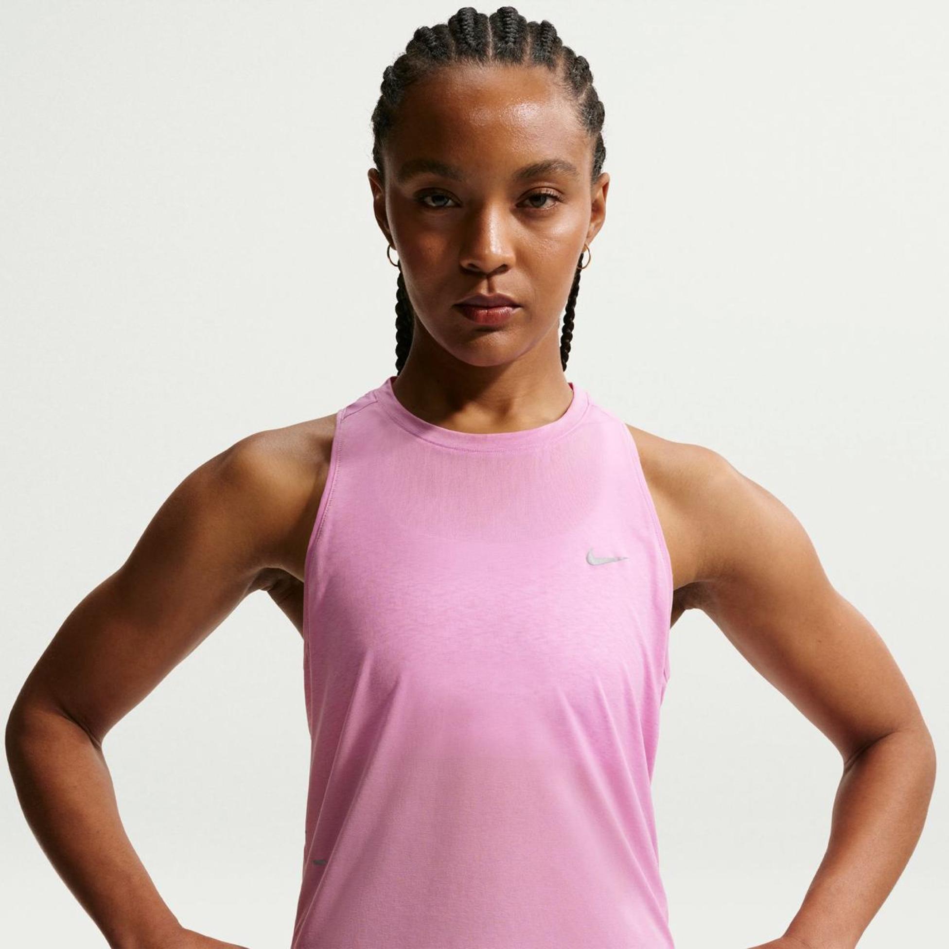 Жіноча майка NIKE W NK SWIFT NVLT BRTHE TANK IF1486-503